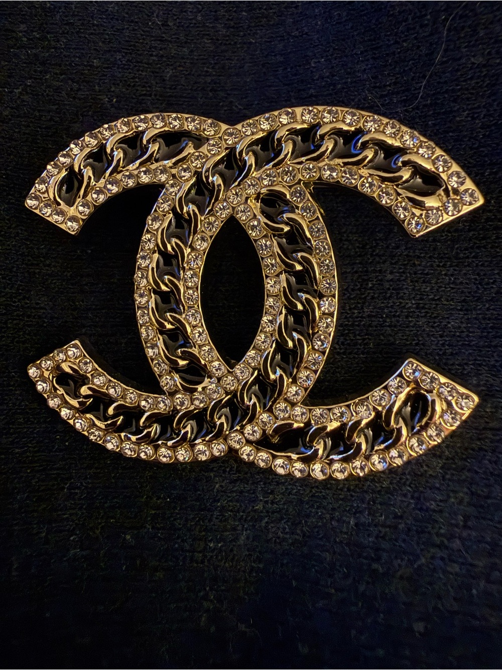 Luxury Double-C Crossover Brooch in Black and Gold with Crystals